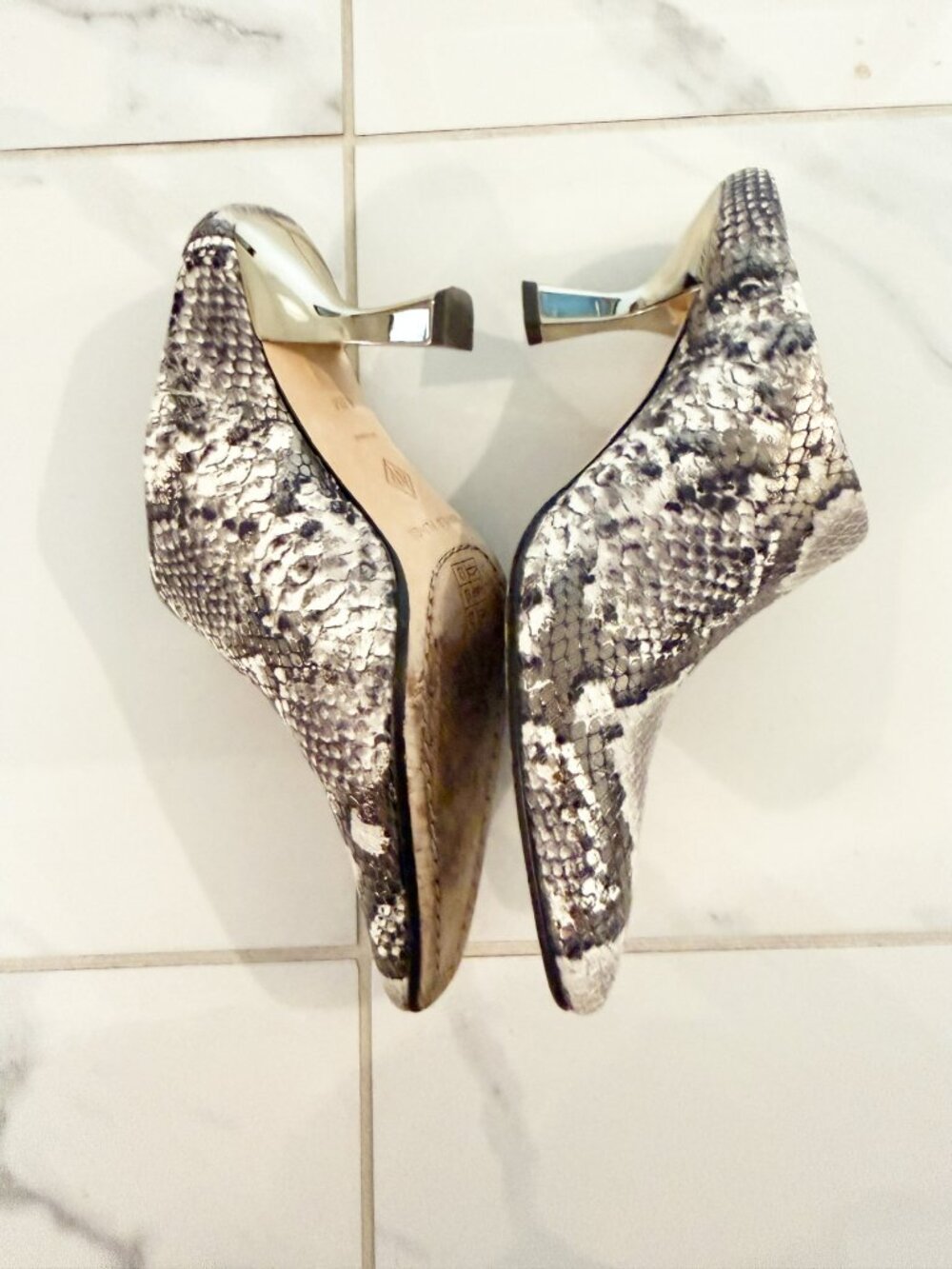 Donald Pliner Buena Mid Heel Slip on Mules Size 6.5 Python Snake Leather - Picture 5 of 11